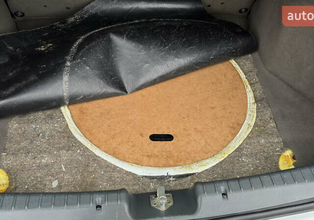 ВАЗ 1117 Калина 2009 в Кременчуге на Automoto.ua Белый ВАЗ 1117 Калина, объемом двигателя 1.4 л и пробегом 19 тыс. км за 3950 $, фото 147 на Automoto.ua