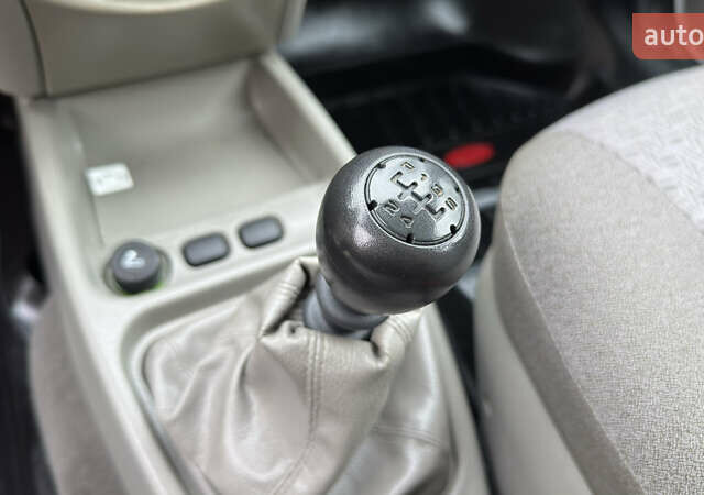 Білий ВАЗ 1117 Калина, об'ємом двигуна 1.4 л та пробігом 19 тис. км за 3950 $, фото 106 на Automoto.ua