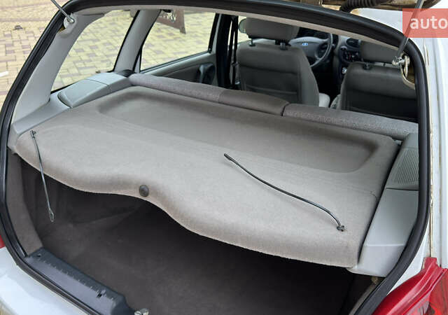 Белый ВАЗ 1117 Калина, объемом двигателя 1.4 л и пробегом 19 тыс. км за 3700 $, фото 153 на Automoto.ua