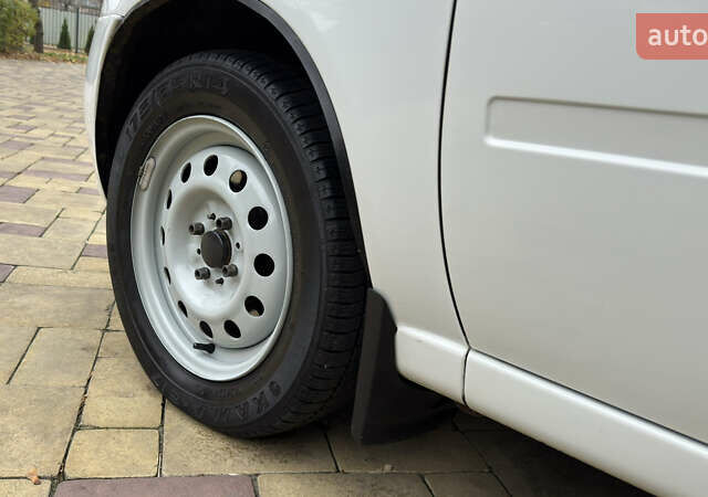 Білий ВАЗ 1117 Калина, об'ємом двигуна 1.4 л та пробігом 19 тис. км за 3590 $, фото 78 на Automoto.ua