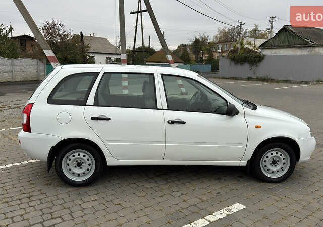 ВАЗ 1117 Калина 2009 в Кременчуге на Automoto.ua Белый ВАЗ 1117 Калина, объемом двигателя 1.4 л и пробегом 19 тыс. км за 3950 $, фото 14 на Automoto.ua
