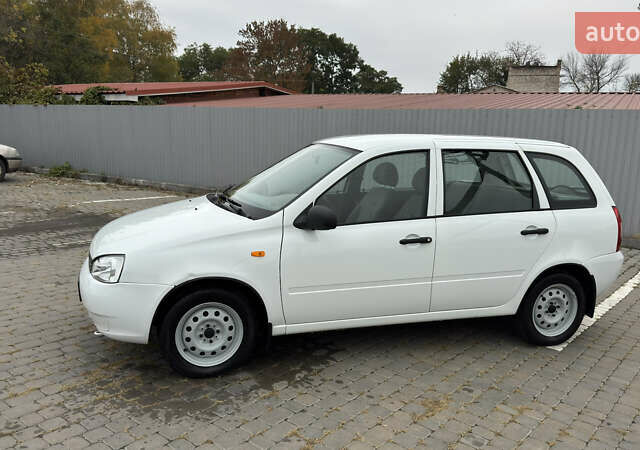 ВАЗ 1117 Калина 2009 в Кременчуге на Automoto.ua Белый ВАЗ 1117 Калина, объемом двигателя 1.4 л и пробегом 19 тыс. км за 3950 $, фото 2 на Automoto.ua