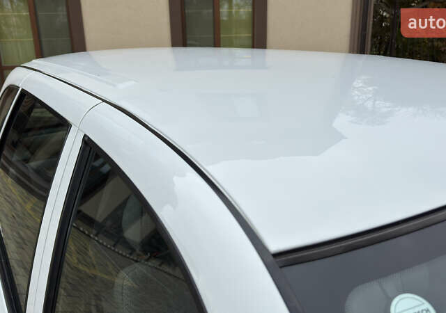 Білий ВАЗ 1117 Калина, об'ємом двигуна 1.4 л та пробігом 19 тис. км за 3590 $, фото 35 на Automoto.ua