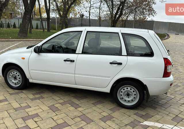 Білий ВАЗ 1117 Калина, об'ємом двигуна 1.4 л та пробігом 19 тис. км за 3950 $, фото 5 на Automoto.ua
