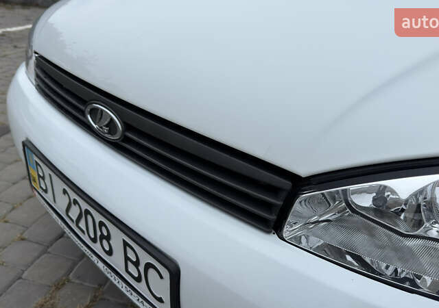 ВАЗ 1117 Калина 2009 в Кременчуге на Automoto.ua Белый ВАЗ 1117 Калина, объемом двигателя 1.4 л и пробегом 19 тыс. км за 3950 $, фото 33 на Automoto.ua