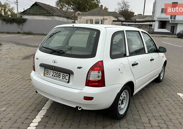 ВАЗ 1117 Калина 2009 в Кременчуге на Automoto.ua Белый ВАЗ 1117 Калина, объемом двигателя 1.4 л и пробегом 19 тыс. км за 3950 $, фото 10 на Automoto.ua