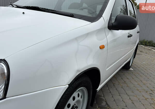 ВАЗ 1117 Калина 2009 в Кременчуге на Automoto.ua Белый ВАЗ 1117 Калина, объемом двигателя 1.4 л и пробегом 19 тыс. км за 3950 $, фото 22 на Automoto.ua