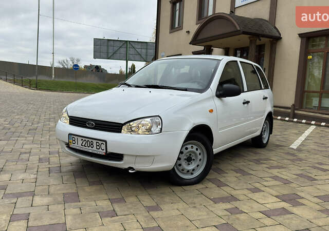 Белый ВАЗ 1117 Калина, объемом двигателя 1.4 л и пробегом 19 тыс. км за 3590 $, фото 171 на Automoto.ua