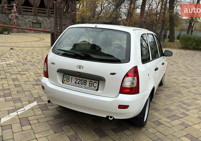 Белый ВАЗ 1117 Калина, объемом двигателя 1.4 л и пробегом 19 тыс. км за 3599 $, фото 11 на Automoto.ua