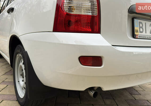 Білий ВАЗ 1117 Калина, об'ємом двигуна 1.4 л та пробігом 19 тис. км за 3590 $, фото 54 на Automoto.ua