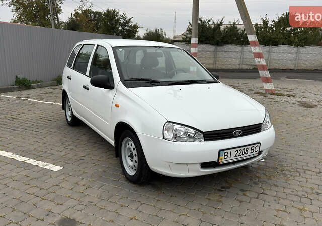 ВАЗ 1117 Калина 2009 в Кременчуге на Automoto.ua Белый ВАЗ 1117 Калина, объемом двигателя 1.4 л и пробегом 19 тыс. км за 3950 $, фото 18 на Automoto.ua