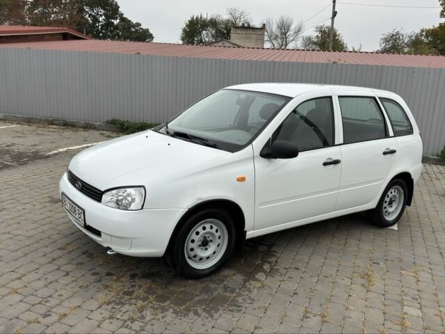 Белый ВАЗ 1117 Калина, объемом двигателя 1.4 л и пробегом 19 тыс. км за 3999 $, фото 1 на Automoto.ua