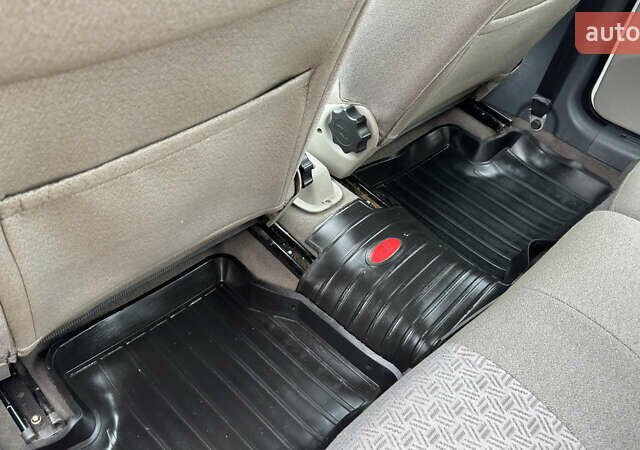 Белый ВАЗ 1117 Калина, объемом двигателя 1.4 л и пробегом 19 тыс. км за 3599 $, фото 124 на Automoto.ua