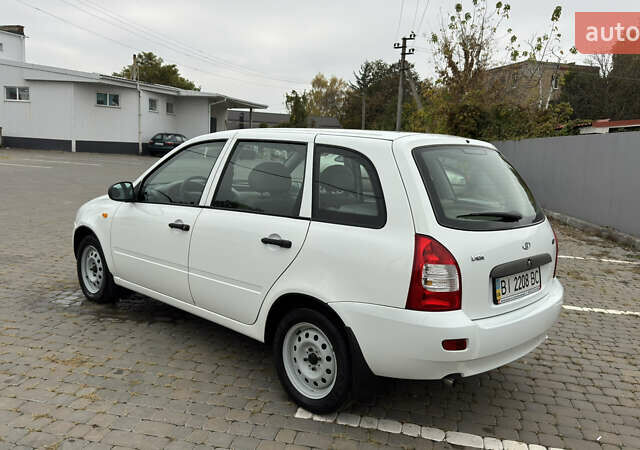 ВАЗ 1117 Калина 2009 в Кременчуге на Automoto.ua Белый ВАЗ 1117 Калина, объемом двигателя 1.4 л и пробегом 19 тыс. км за 3950 $, фото 5 на Automoto.ua