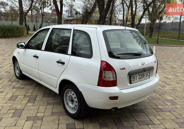 Белый ВАЗ 1117 Калина, объемом двигателя 1.4 л и пробегом 19 тыс. км за 3599 $, фото 7 на Automoto.ua