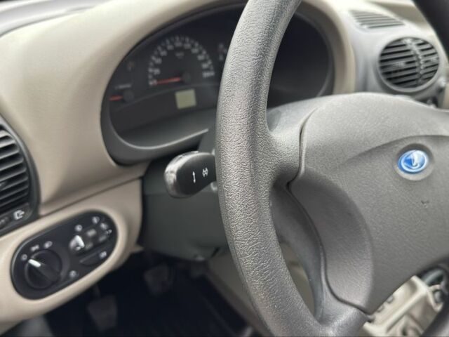 Белый ВАЗ 1117 Калина, объемом двигателя 1.4 л и пробегом 19 тыс. км за 3999 $, фото 16 на Automoto.ua