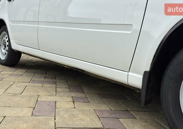 Білий ВАЗ 1117 Калина, об'ємом двигуна 1.4 л та пробігом 19 тис. км за 3950 $, фото 41 на Automoto.ua