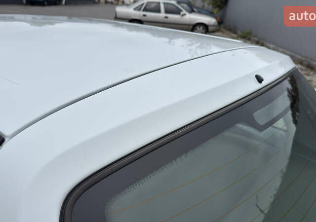 ВАЗ 1117 Калина 2009 в Кременчуге на Automoto.ua Белый ВАЗ 1117 Калина, объемом двигателя 1.4 л и пробегом 19 тыс. км за 3950 $, фото 52 на Automoto.ua