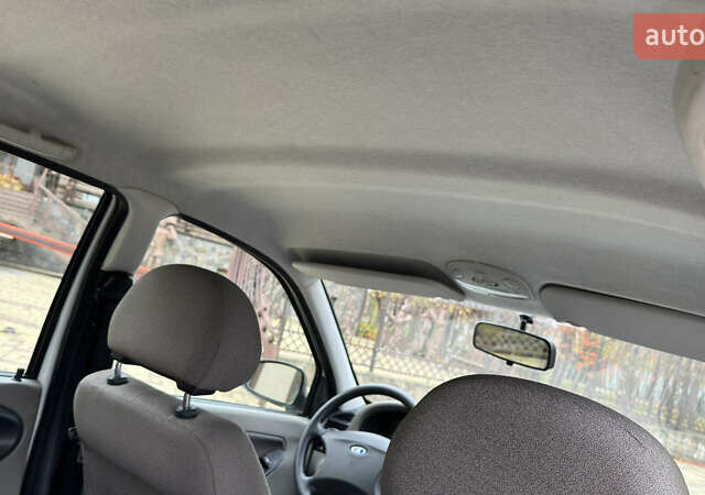 Белый ВАЗ 1117 Калина, объемом двигателя 1.4 л и пробегом 19 тыс. км за 3700 $, фото 135 на Automoto.ua