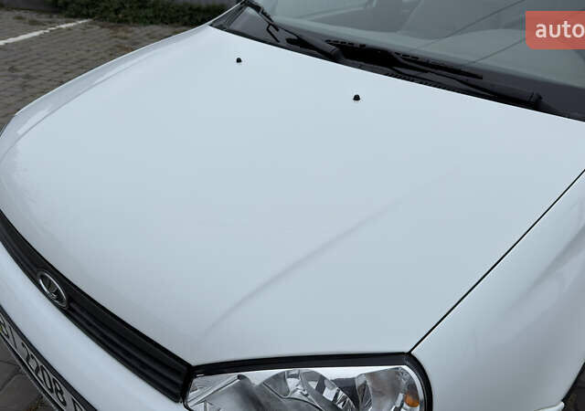 ВАЗ 1117 Калина 2009 в Кременчуге на Automoto.ua Белый ВАЗ 1117 Калина, объемом двигателя 1.4 л и пробегом 19 тыс. км за 3950 $, фото 32 на Automoto.ua