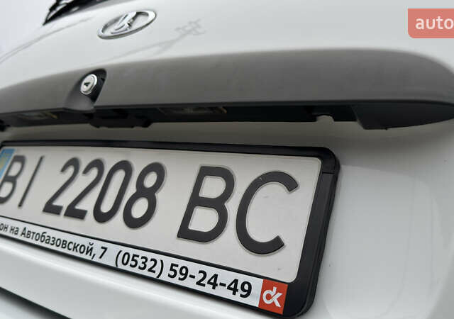 ВАЗ 1117 Калина 2009 в Кременчуге на Automoto.ua Белый ВАЗ 1117 Калина, объемом двигателя 1.4 л и пробегом 19 тыс. км за 4000 $, фото 58 на Automoto.ua