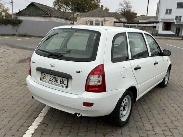 Белый ВАЗ 1117 Калина, объемом двигателя 1.4 л и пробегом 19 тыс. км за 3999 $, фото 6 на Automoto.ua