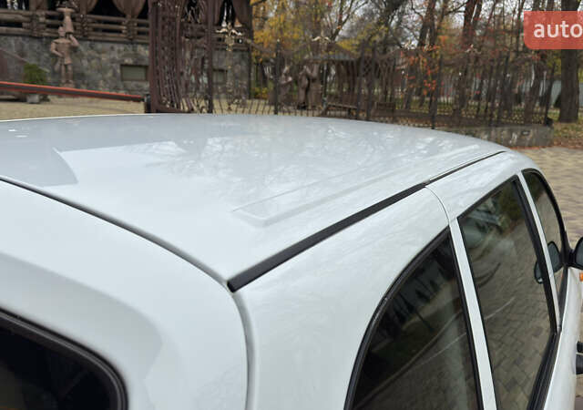 Білий ВАЗ 1117 Калина, об'ємом двигуна 1.4 л та пробігом 19 тис. км за 3590 $, фото 45 на Automoto.ua