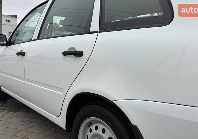 ВАЗ 1117 Калина 2009 в Кременчуге на Automoto.ua Белый ВАЗ 1117 Калина, объемом двигателя 1.4 л и пробегом 19 тыс. км за 3950 $, фото 64 на Automoto.ua