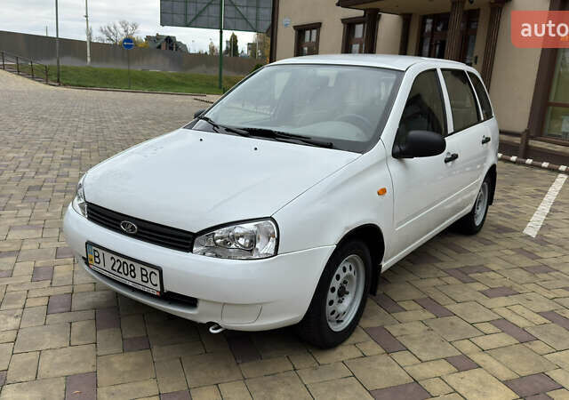 Белый ВАЗ 1117 Калина, объемом двигателя 1.4 л и пробегом 19 тыс. км за 3700 $, фото 23 на Automoto.ua