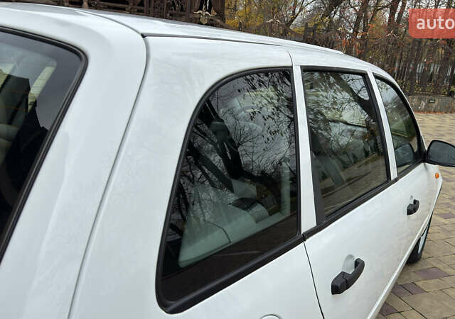 Белый ВАЗ 1117 Калина, объемом двигателя 1.4 л и пробегом 19 тыс. км за 3599 $, фото 46 на Automoto.ua