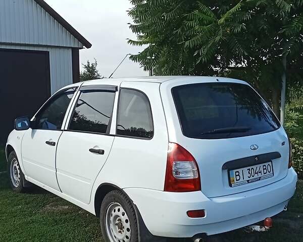 Белый ВАЗ 1117 Калина, объемом двигателя 1.6 л и пробегом 120 тыс. км за 3100 $, фото 8 на Automoto.ua