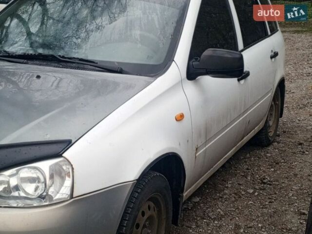 Белый ВАЗ 1117 Калина, объемом двигателя 1.6 л и пробегом 277 тыс. км за 1299 $, фото 1 на Automoto.ua
