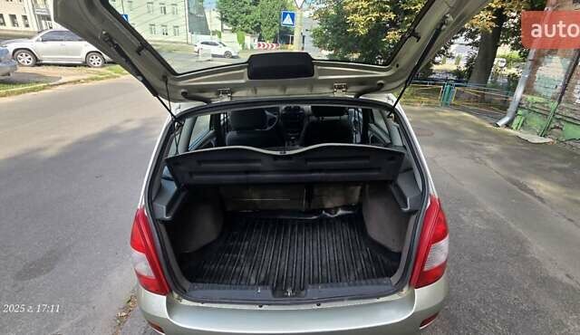 Бежевый ВАЗ 1117 Калина, объемом двигателя 1.4 л и пробегом 113 тыс. км за 2350 $, фото 14 на Automoto.ua