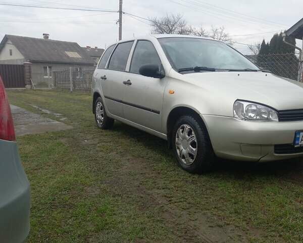 Бежевий ВАЗ 1117 Калина, об'ємом двигуна 1.6 л та пробігом 127 тис. км за 2200 $, фото 1 на Automoto.ua