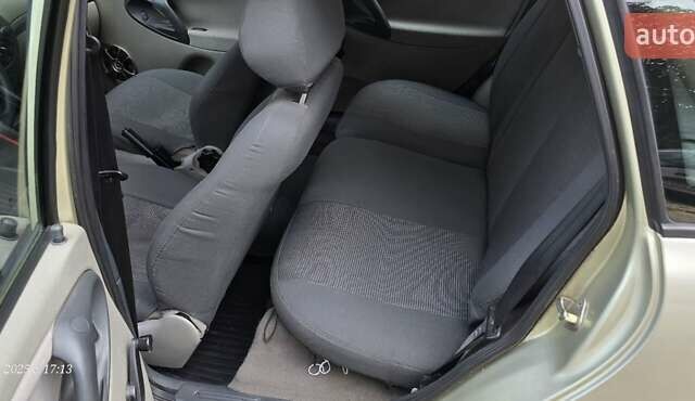 Бежевый ВАЗ 1117 Калина, объемом двигателя 1.4 л и пробегом 113 тыс. км за 2350 $, фото 7 на Automoto.ua