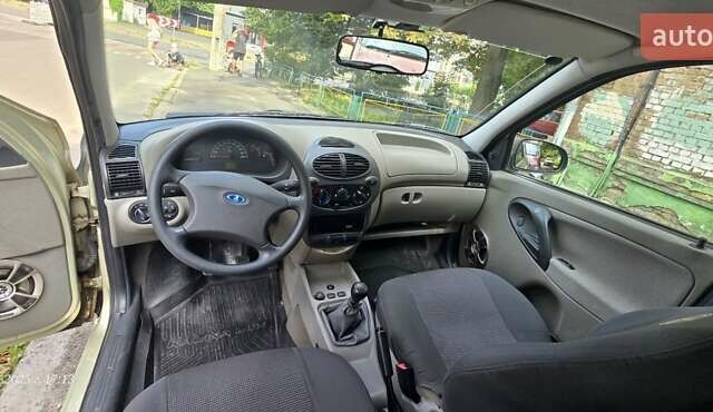 Бежевый ВАЗ 1117 Калина, объемом двигателя 1.4 л и пробегом 113 тыс. км за 2350 $, фото 13 на Automoto.ua