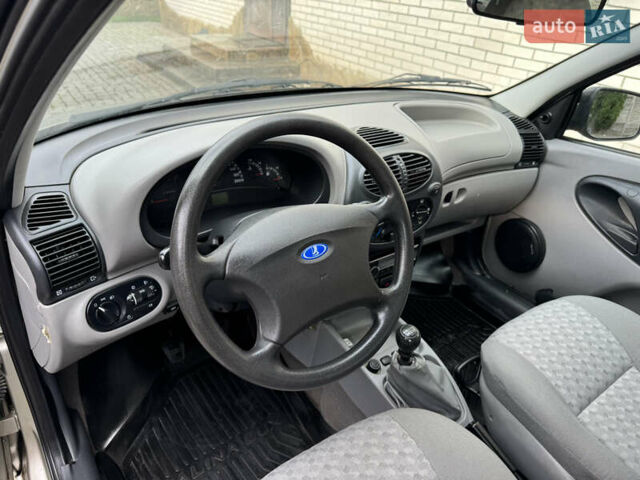 Бежевый ВАЗ 1117 Калина, объемом двигателя 1.6 л и пробегом 60 тыс. км за 3550 $, фото 20 на Automoto.ua