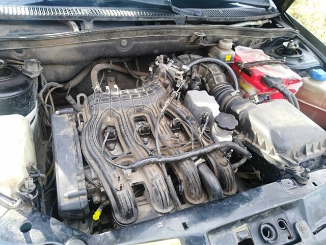 Чорний ВАЗ 1117 Калина, об'ємом двигуна 1.4 л та пробігом 128 тис. км за 2300 $, фото 2 на Automoto.ua