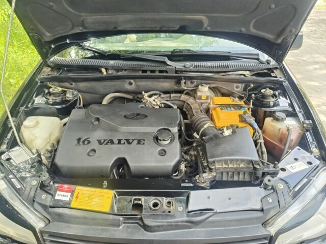 Чорний ВАЗ 1117 Калина, об'ємом двигуна 1.4 л та пробігом 80 тис. км за 3500 $, фото 5 на Automoto.ua