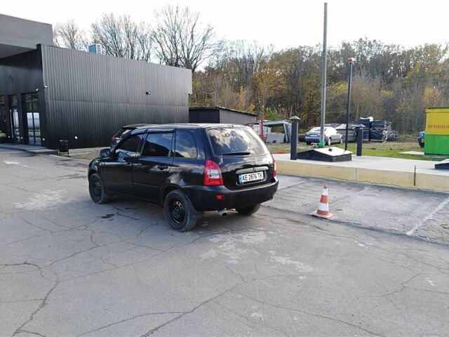 Чорний ВАЗ 1117 Калина, об'ємом двигуна 1.4 л та пробігом 128 тис. км за 2300 $, фото 7 на Automoto.ua