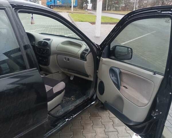 Черный ВАЗ 1117 Калина, объемом двигателя 1.6 л и пробегом 204 тыс. км за 2750 $, фото 11 на Automoto.ua