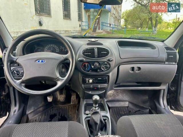 Чорний ВАЗ 1117 Калина, об'ємом двигуна 1.39 л та пробігом 160 тис. км за 2800 $, фото 10 на Automoto.ua
