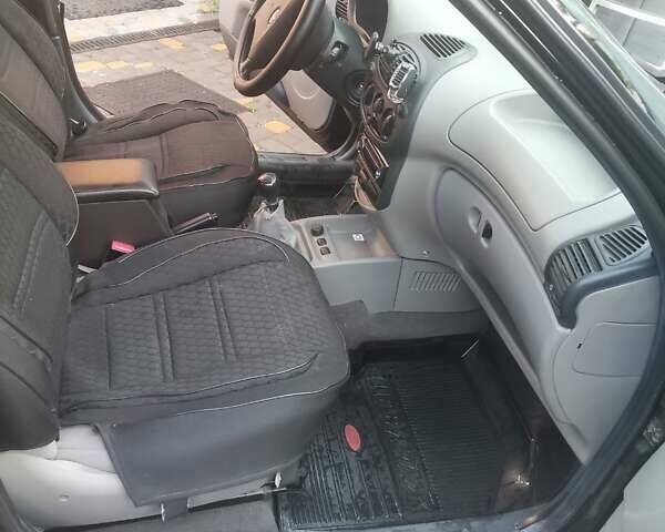 Чорний ВАЗ 1117 Калина, об'ємом двигуна 1.39 л та пробігом 57 тис. км за 3200 $, фото 8 на Automoto.ua