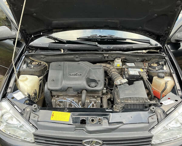 Черный ВАЗ 1117 Калина, объемом двигателя 1.6 л и пробегом 81 тыс. км за 4000 $, фото 3 на Automoto.ua