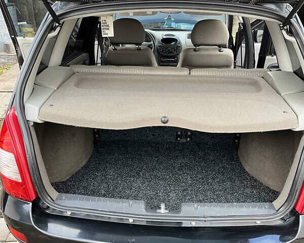 Черный ВАЗ 1117 Калина, объемом двигателя 1.6 л и пробегом 81 тыс. км за 4000 $, фото 7 на Automoto.ua