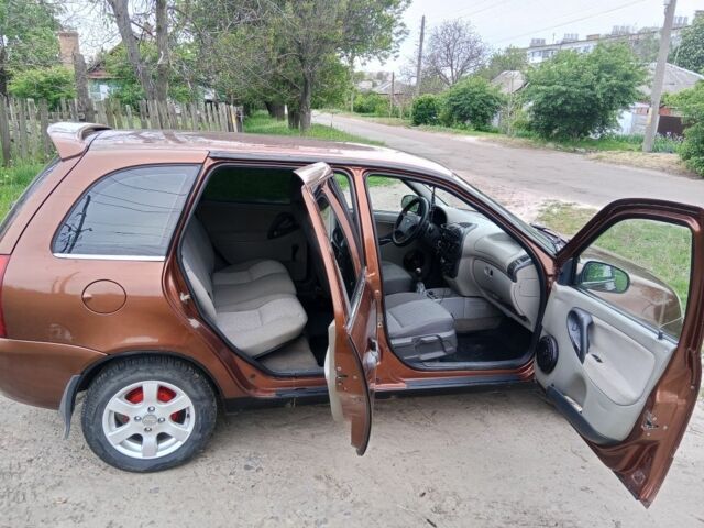 Коричневый ВАЗ 1117 Калина, объемом двигателя 1.4 л и пробегом 312 тыс. км за 2300 $, фото 10 на Automoto.ua