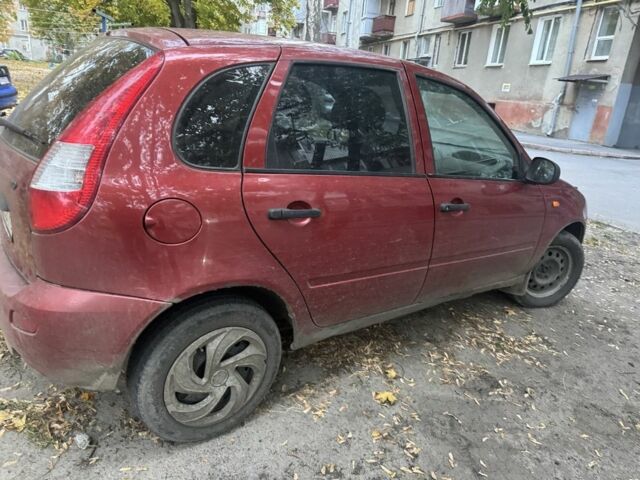 Красный ВАЗ 1117 Калина, объемом двигателя 0 л и пробегом 150 тыс. км за 1100 $, фото 1 на Automoto.ua