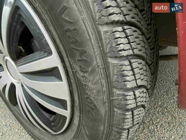 ВАЗ 1117 Калина 2006 в Луцке на Automoto.ua Красный ВАЗ 1117 Калина, объемом двигателя 1.6 л и пробегом 220 тыс. км за 2000 $, фото 10 на Automoto.ua