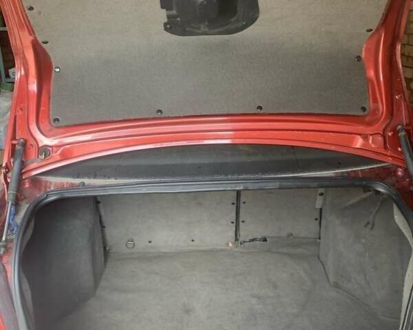 Красный ВАЗ 1117 Калина, объемом двигателя 1.6 л и пробегом 260 тыс. км за 1900 $, фото 5 на Automoto.ua