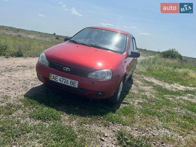 Красный ВАЗ 1117 Калина, объемом двигателя 1.6 л и пробегом 200 тыс. км за 2200 $, фото 1 на Automoto.ua
